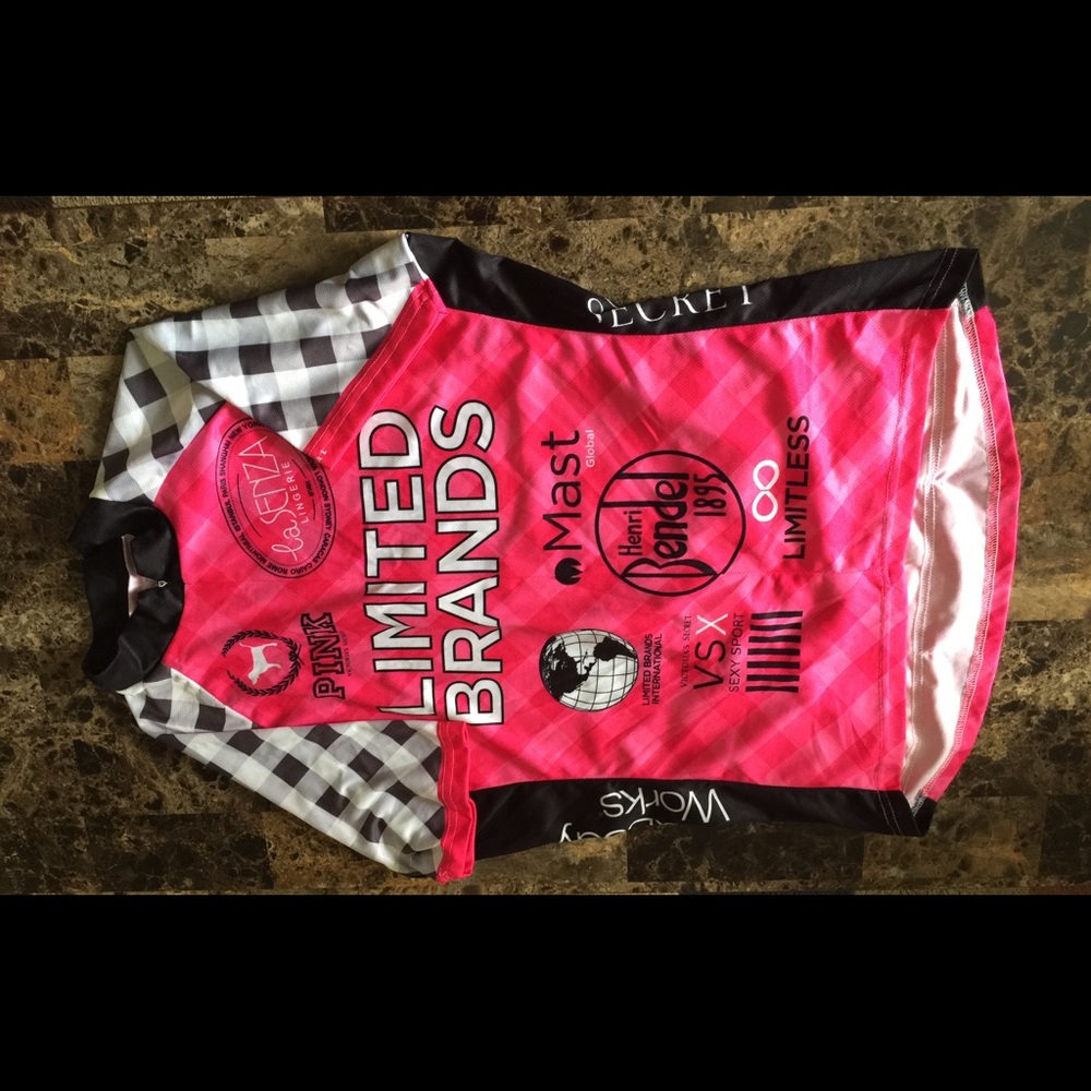 Cycling jersey with limited logos